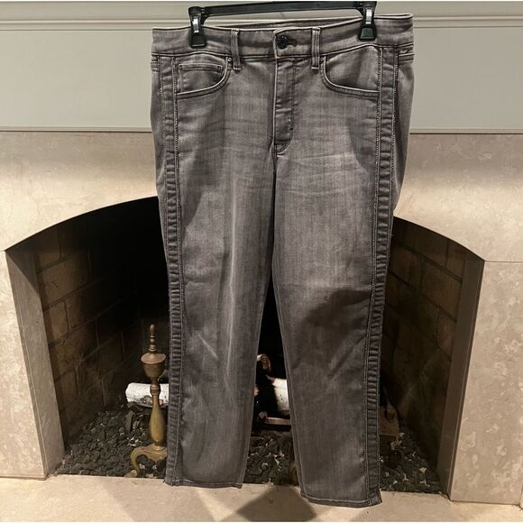 White House Black Market “The Straight” jeans beads on each side size 10 - Picture 1 of 6